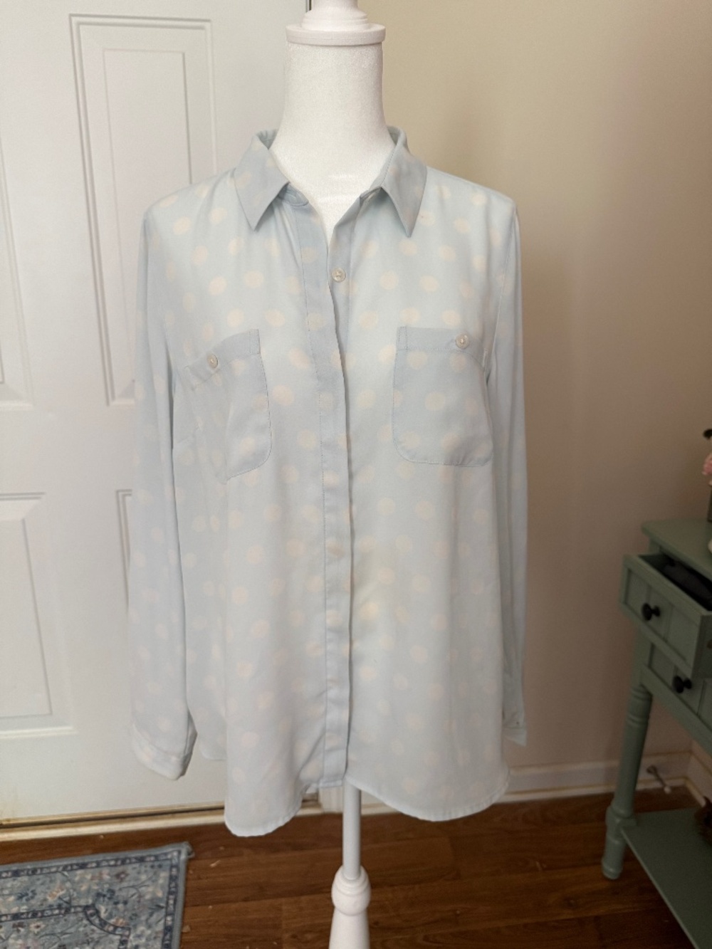 Ann Taylor Loft Petites Pale Blue & White Polka Dot Blouse Women's Sz LP
